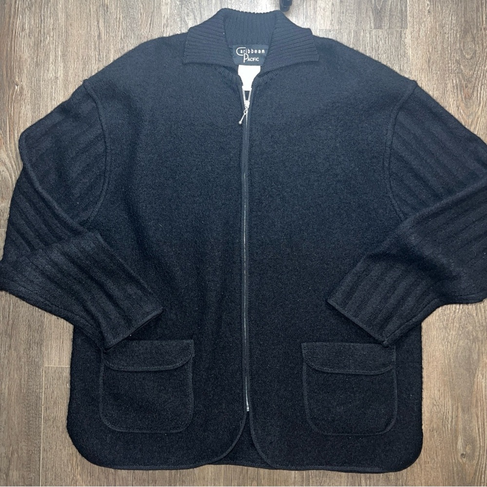 Vintage Men's Black Zip-Up Sweater 100% wool